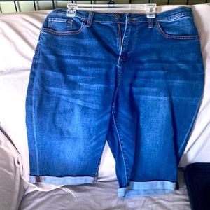Blue Jean short 12